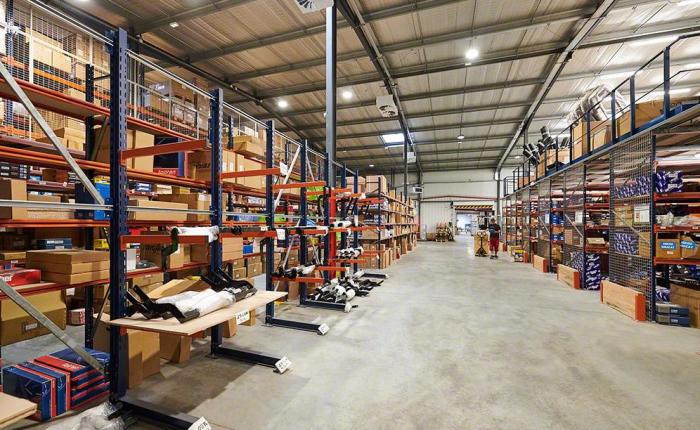 Auto Warehouse Near Me For All Your Vehicle Storage