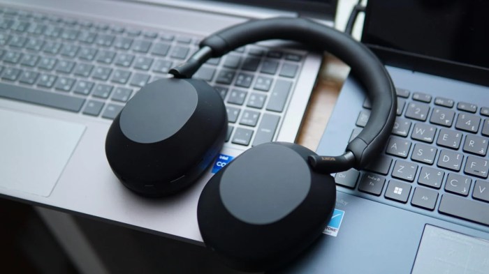 Sub-Zero Built-In Refrigerator for Luxury Kitchens