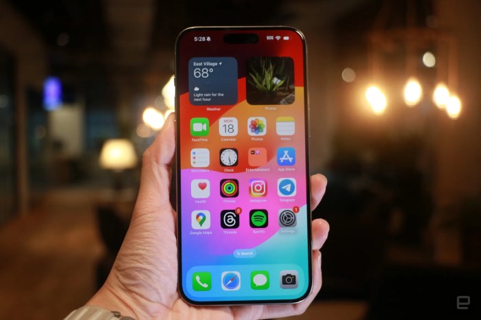 Apple iPhone 15 Pro Max Smartphone Review and Buying Guide