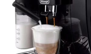DeLonghi Magnifica Automatic Coffee Machine for Home Use