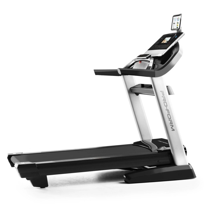 ProForm Pro 2000 Folding Treadmill - www.yousportsperformance.com ProForm Pro 2000 Folding Treadmill Performance Test