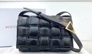 Bottega Veneta Cassette Bag Trend Report Overview