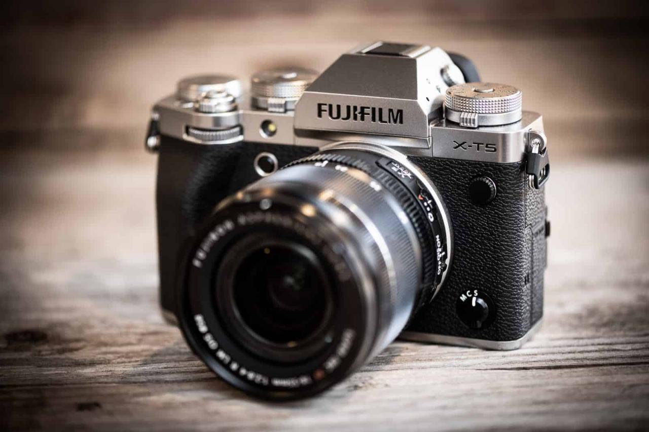 Fujifilm X-T5 APS-C Mirrorless Camera Test Unveiled