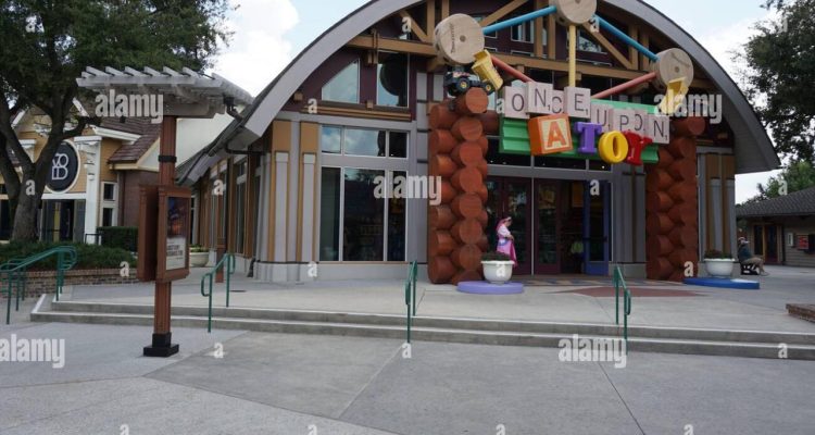 Orlando toy store exploring the best in playthings